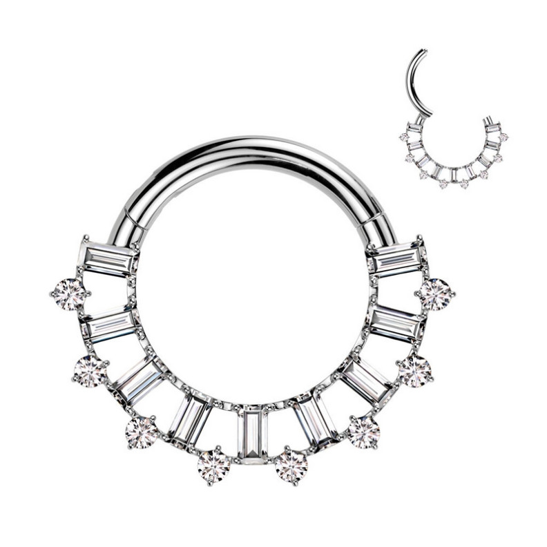 Piercing Anneau Clicker serti de zircons rectangulaires et ronds en Titane